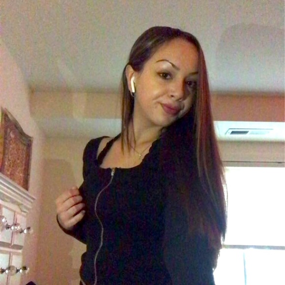 Meet your Posher, Jasmine! - Picture 1 of 1